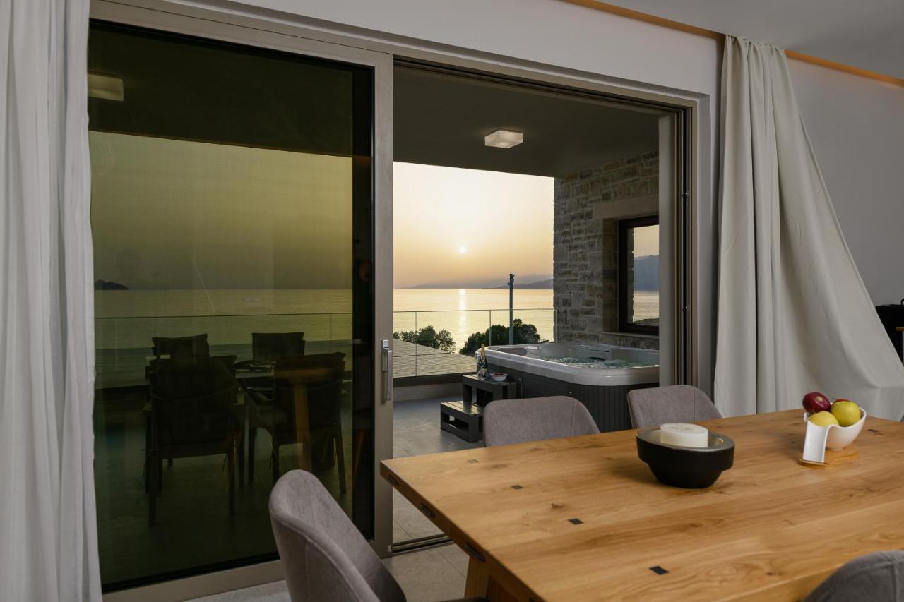 Diamond Dream III Apartment Каламаки Екстериор снимка